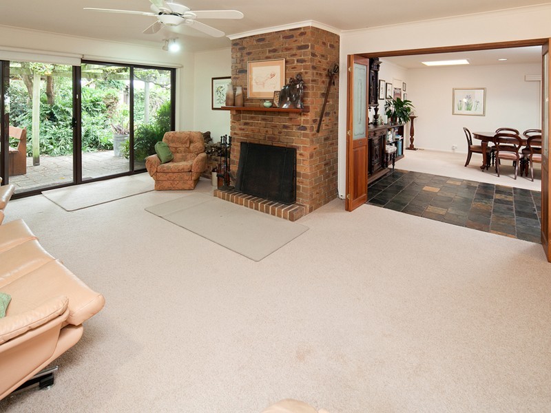 18 Mayfield Road, Cranbourne East VIC 3977