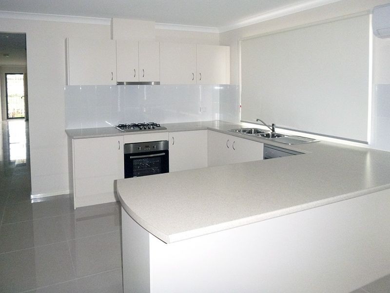 126 William Thwaites Boulevard, Cranbourne North VIC 3977