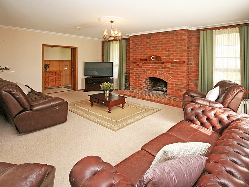 34 Collison Road, Cranbourne East VIC 3977