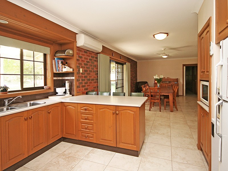 34 Collison Road, Cranbourne East VIC 3977