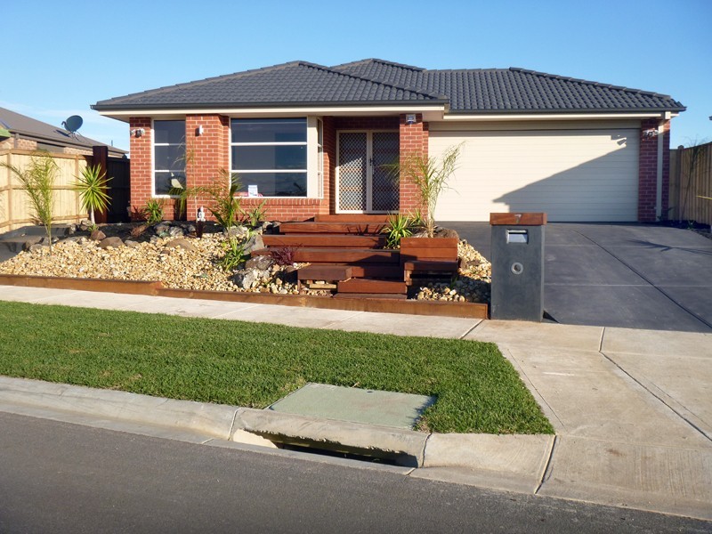 7 Bayley Place, Cranbourne West VIC 3977