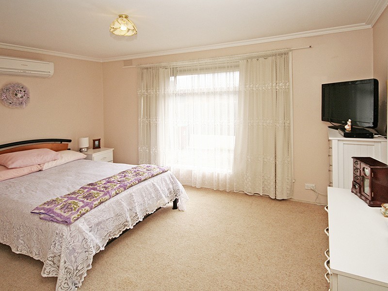 Cranbourne VIC 3977