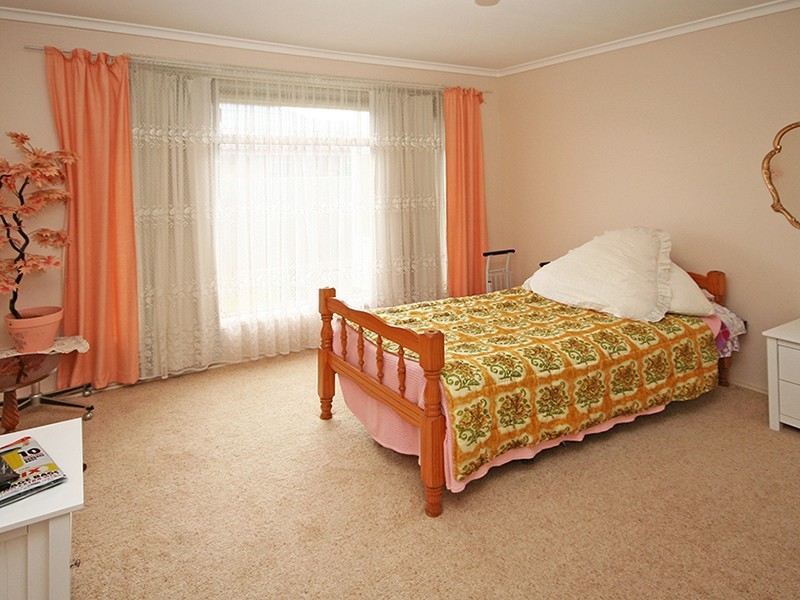 Cranbourne VIC 3977
