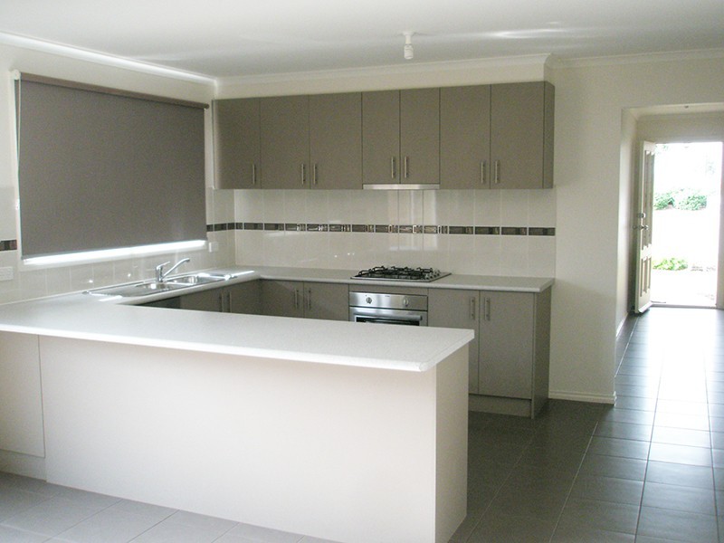 23 Bushranger Boulevard, Cranbourne East VIC 3977