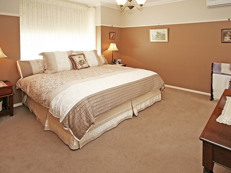 20 Dan Morgan Drive, Cranbourne East VIC 3977