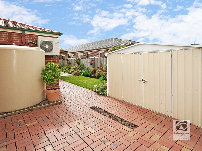 20 Dan Morgan Drive, Cranbourne East VIC 3977