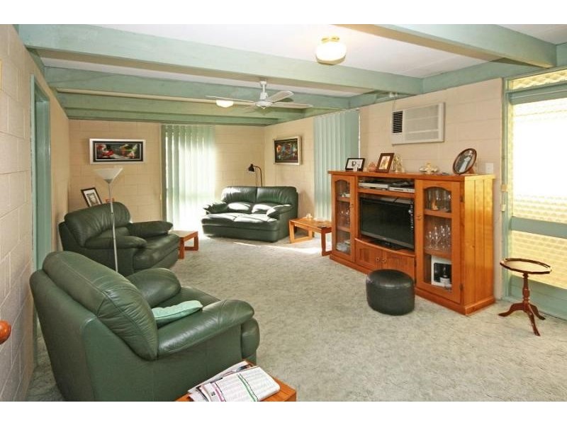 38 Camms Road, Cranbourne VIC 3977