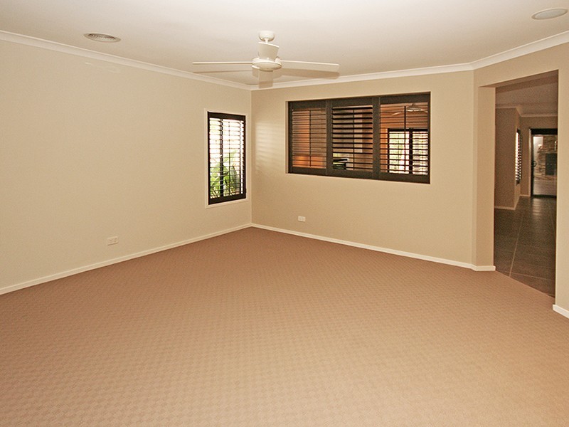 Cranbourne North VIC 3977