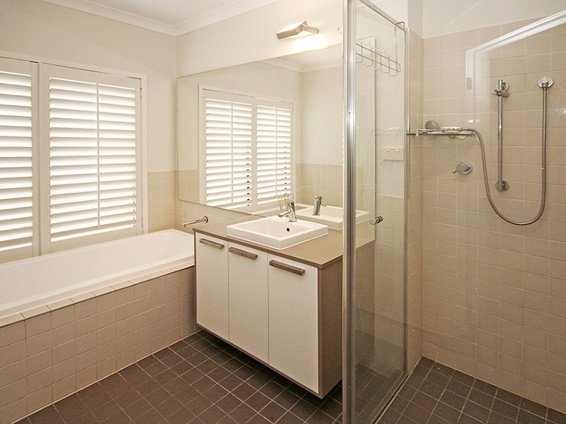 Cranbourne North VIC 3977