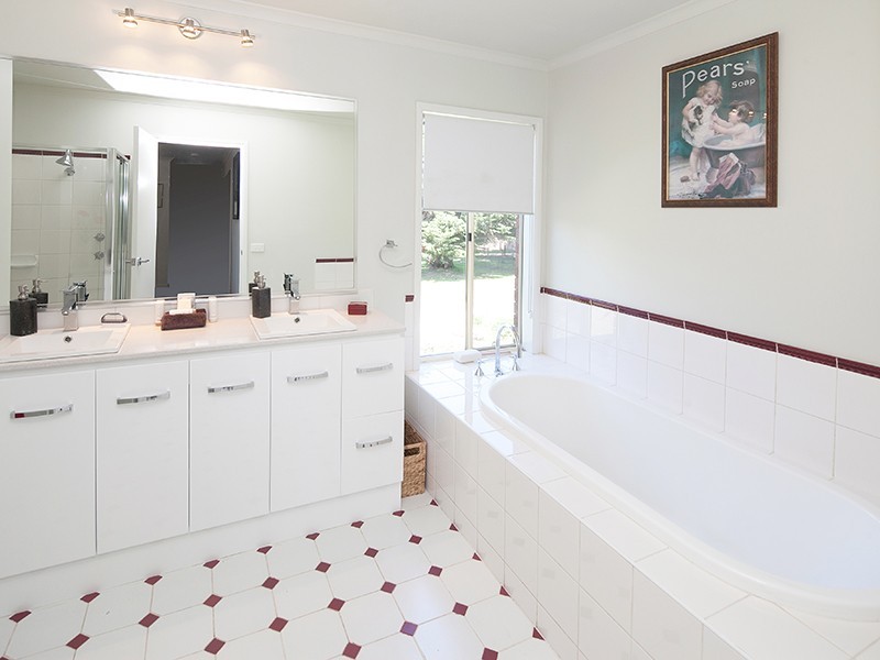 Nar Nar Goon North VIC 3812