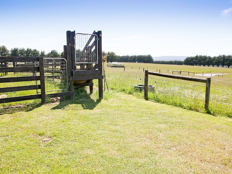 Nar Nar Goon North VIC 3812