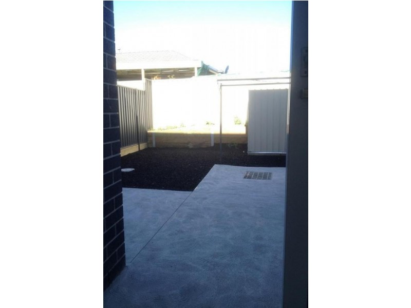 4/14-15 Hazelmere Avenue, Cranbourne West VIC 3977