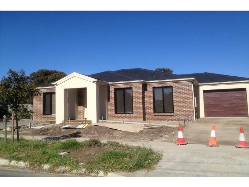 34A Jillian Street, Cranbourne VIC 3977