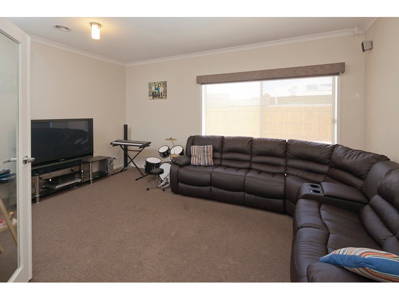 Cranbourne VIC 3977