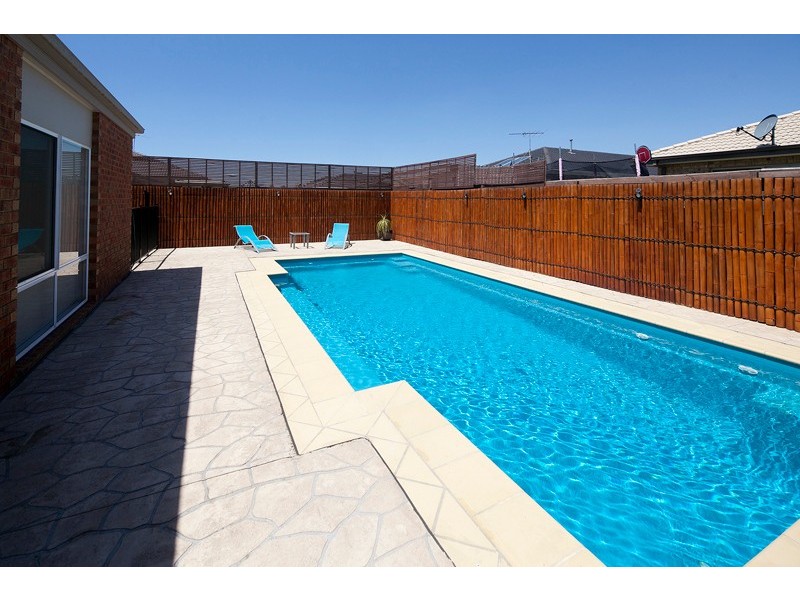 Cranbourne VIC 3977