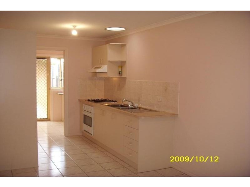4/59 Clairmont Avenue, Cranbourne VIC 3977