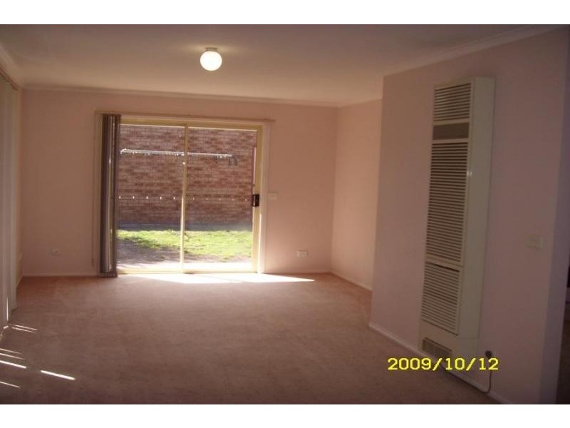4/59 Clairmont Avenue, Cranbourne VIC 3977