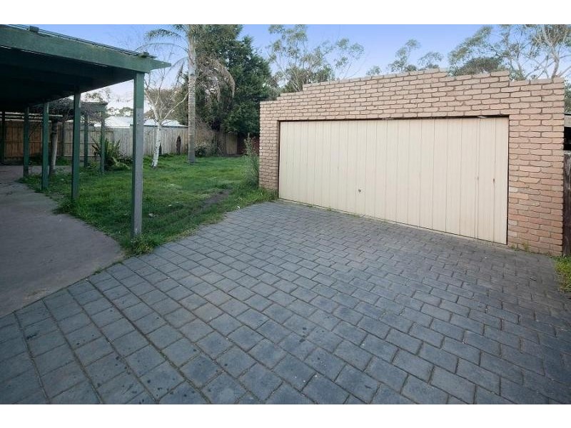 24 Glendoon Road, Junction Village VIC 3977