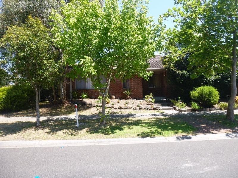 35 Eliza Street, Cranbourne North VIC 3977