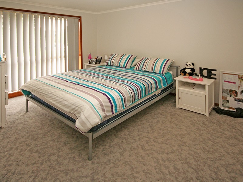 Cranbourne North VIC 3977