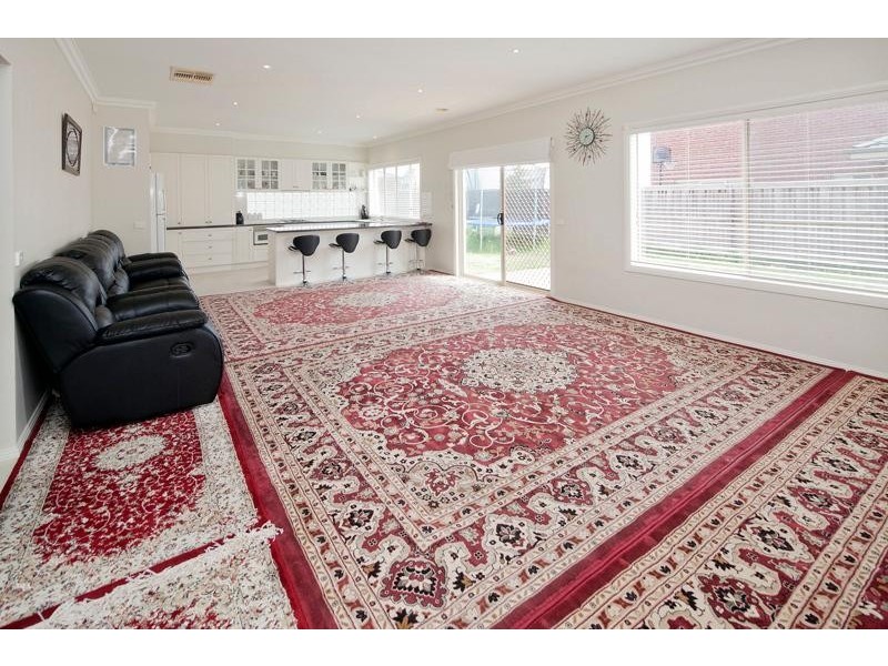 Cranbourne VIC 3977