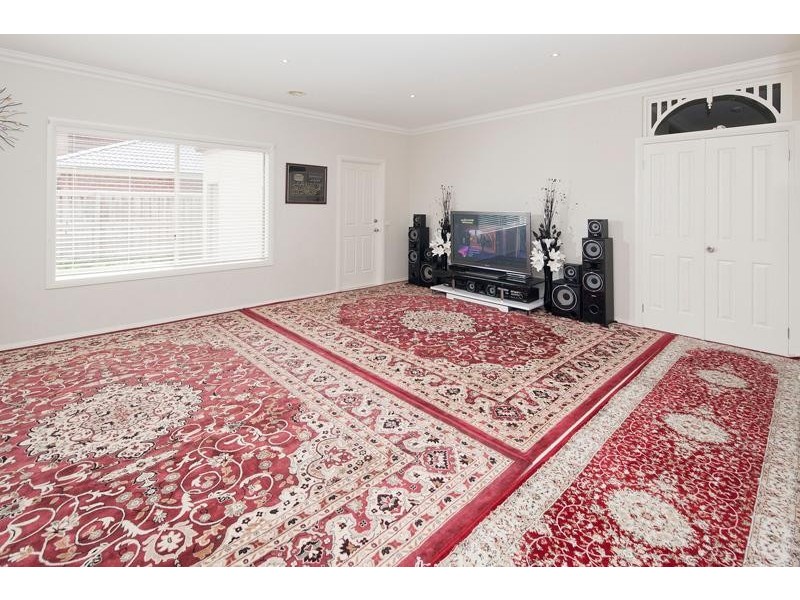 Cranbourne VIC 3977