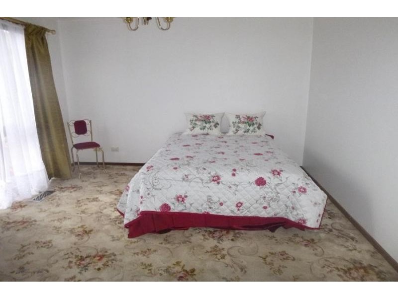 100 Marylyn Place, Cranbourne VIC 3977