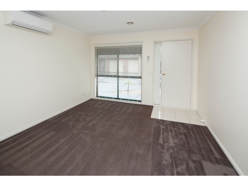 2/28-30 Childers Street, Cranbourne VIC 3977