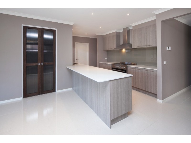 Clyde North VIC 3978