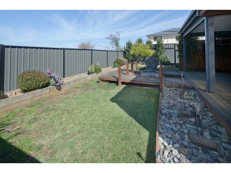 Clyde North VIC 3978