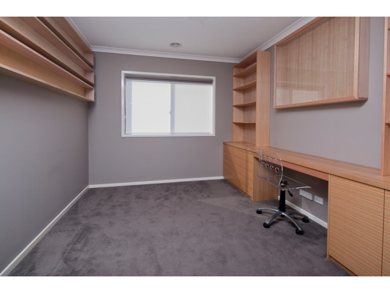 Clyde North VIC 3978