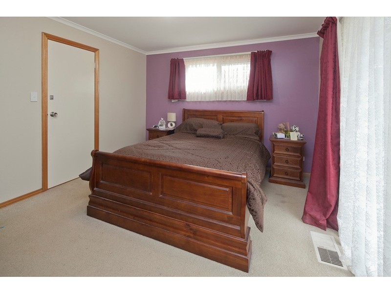 Cranbourne VIC 3977