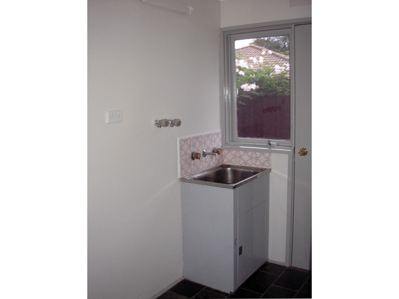 31 Thomas Crescent, Cranbourne VIC 3977