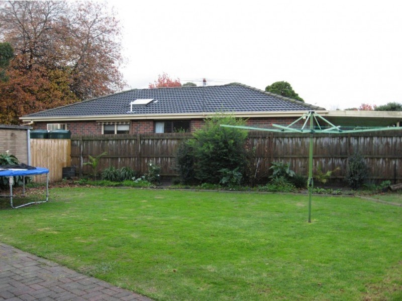 40 Valley Fair Drive, Narre Warren VIC 3805