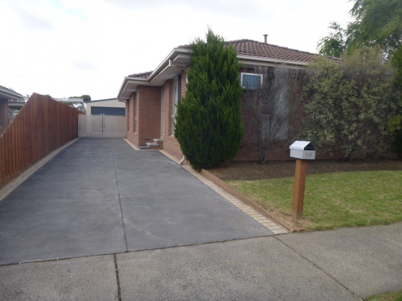 86 Monahans Road, Cranbourne VIC 3977