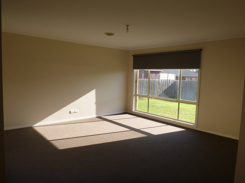 10 Miralie Way, Cranbourne West VIC 3977