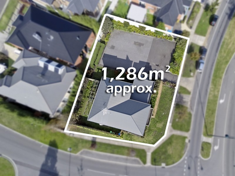 14-16 Broad Oak Drive, Cranbourne East VIC 3977