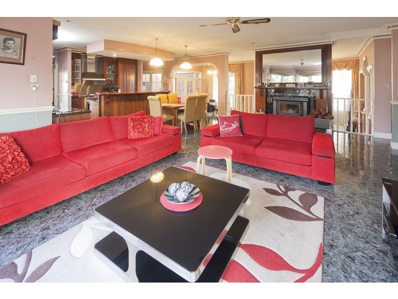 Clyde North VIC 3978