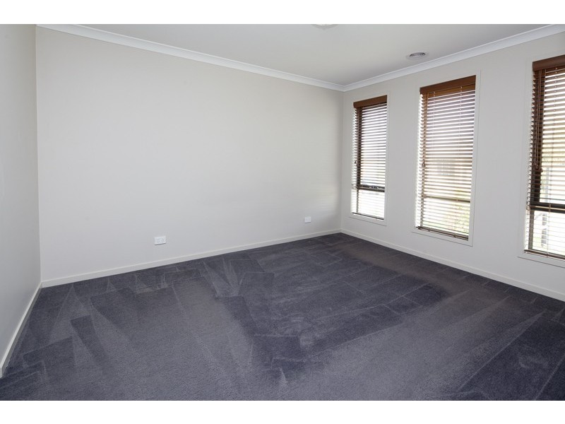 Cranbourne West VIC 3977