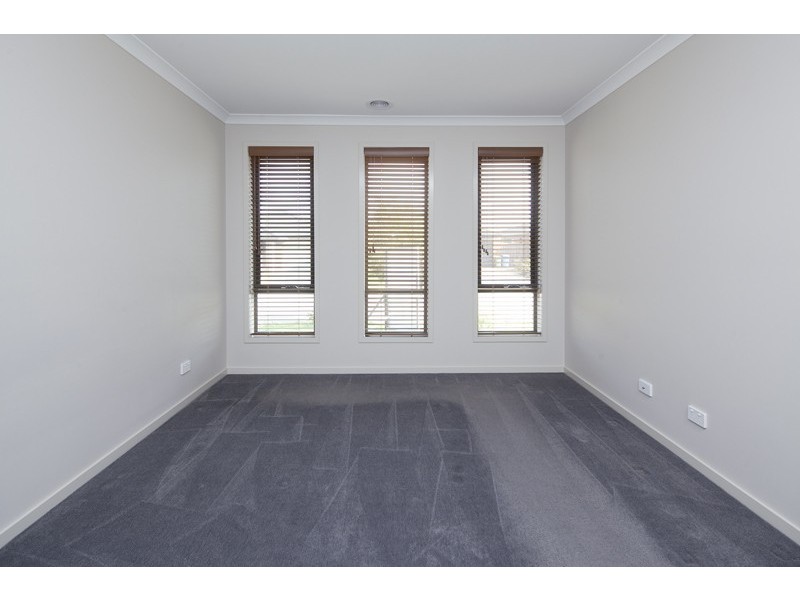 Cranbourne West VIC 3977