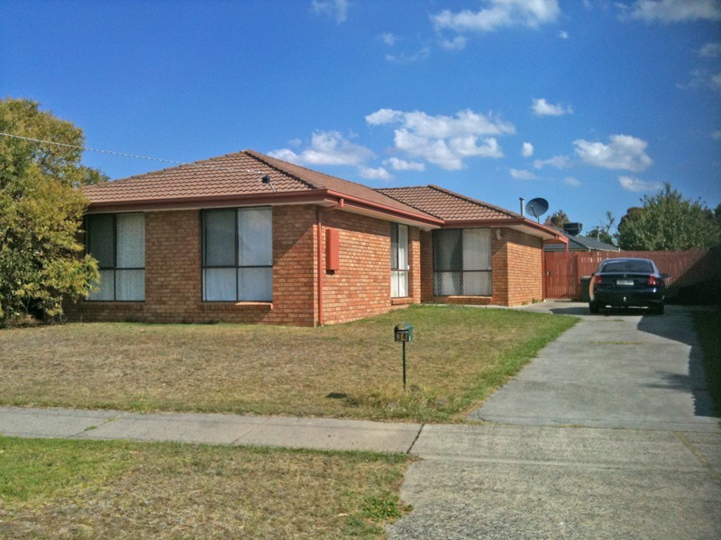 34 Ivan Crescent, Hampton Park VIC 3976