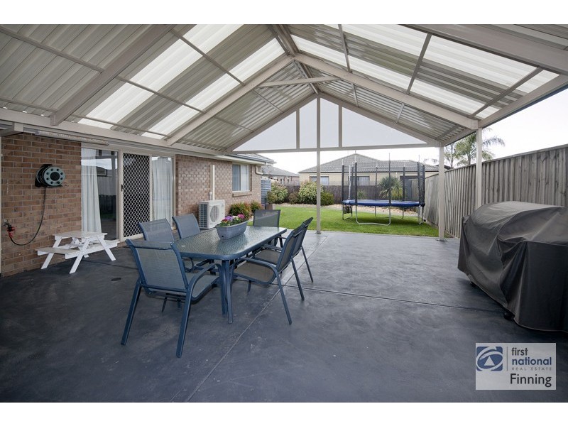 86 Majestic Boulevarde, Cranbourne VIC 3977