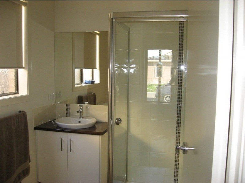 12 Beagle Street, Cranbourne East VIC 3977