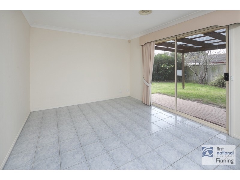 5 Gilmore Crescent, Lynbrook VIC 3975