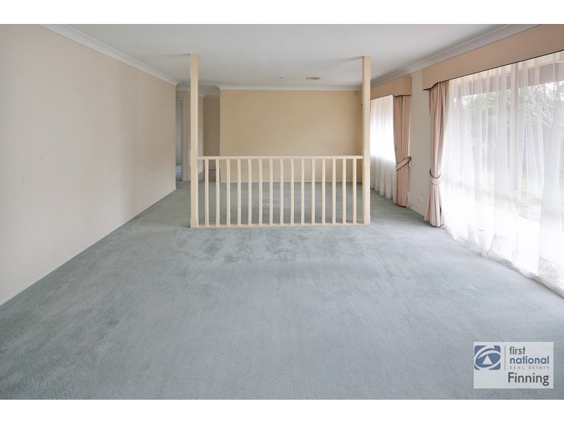 5 Gilmore Crescent, Lynbrook VIC 3975