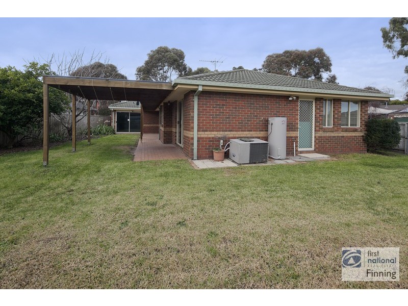 5 Gilmore Crescent, Lynbrook VIC 3975