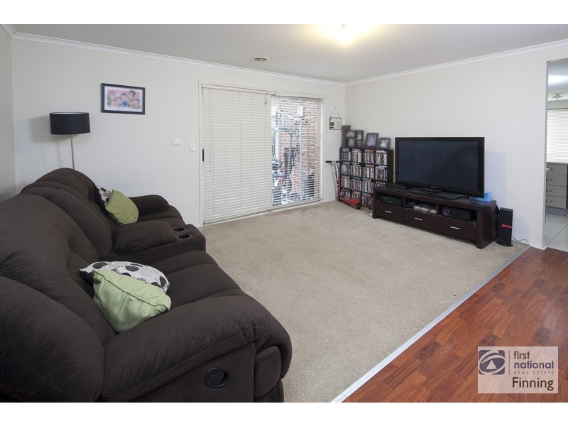 2 Dryandra Place, Cranbourne VIC 3977