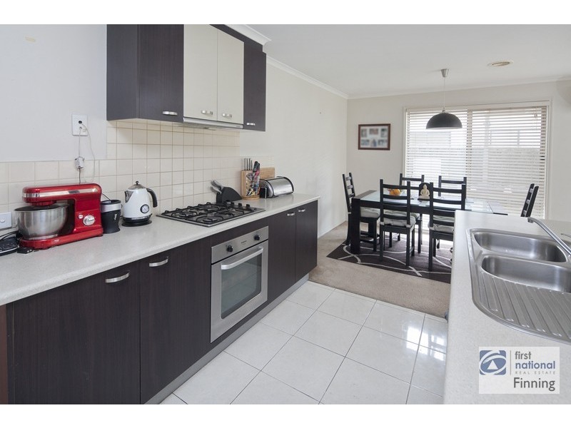 2 Dryandra Place, Cranbourne VIC 3977