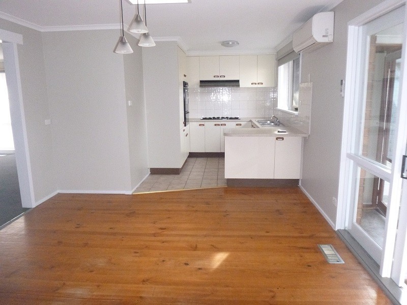 52 Lodge Crescent, Berwick VIC 3806