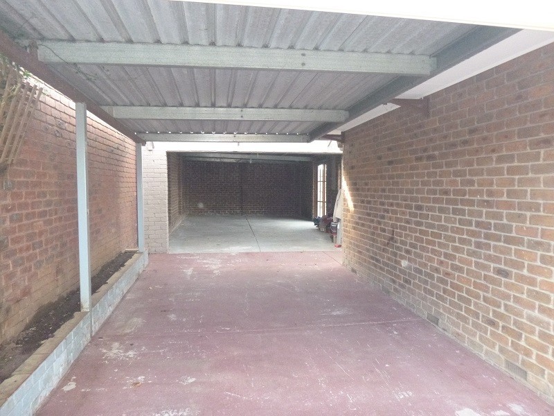 52 Lodge Crescent, Berwick VIC 3806